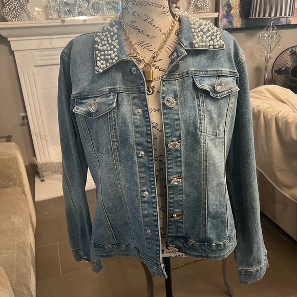 🆕 Berek Paris Pearls & Rhinestones Paris Denim Jacket - Picture 4 of 17